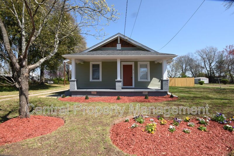 Primary Photo - 16 Bradley St
