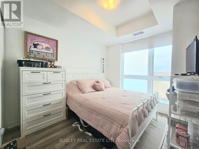 Photo du bâtiment - 312 Erb St. W