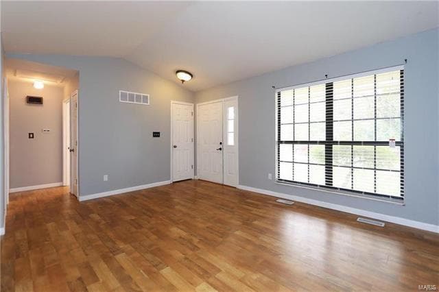 Building Photo - 812 White Picket Ln