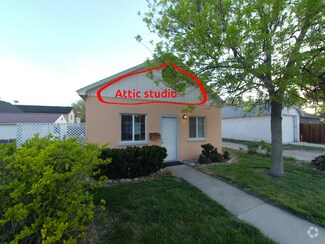 Building Photo - 1110 W Hale St