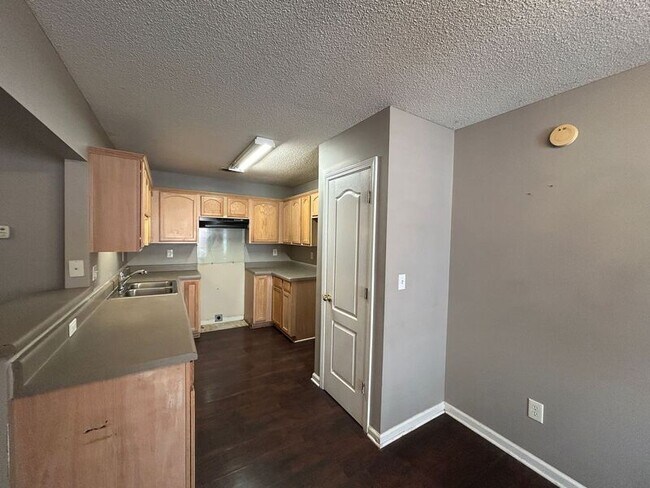 Foto del edificio - 9085 Cinderhill Cove W