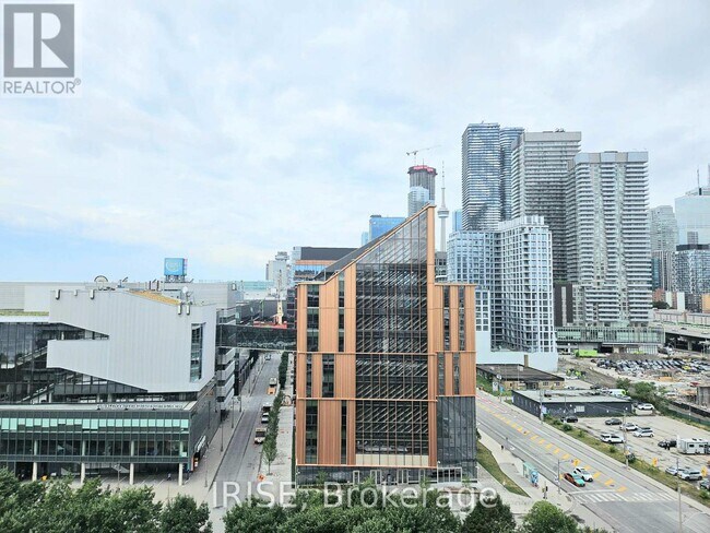 Building Photo - 15-1115 Merchants' Wharf