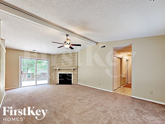 Building Photo - 6417 Pineburr Ct