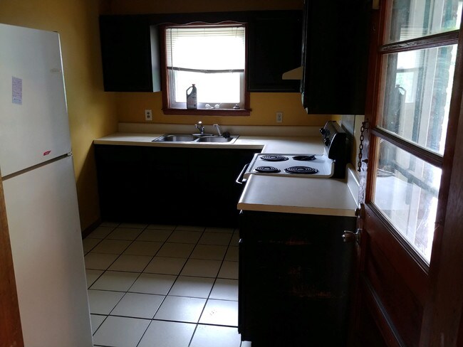 Building Photo - 2152 Dandridge Ave