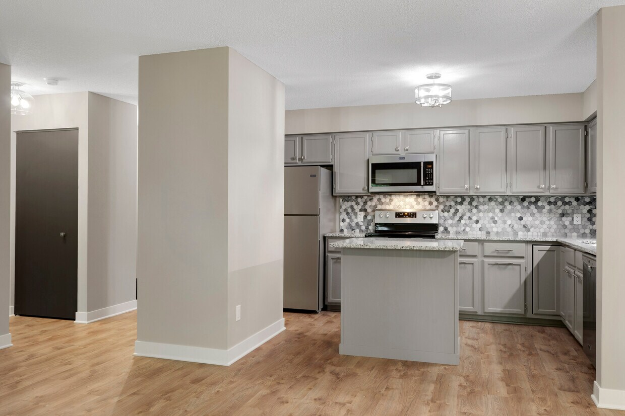 2298 Pinehurst Ln Unit 2298, Stillwater, MN 55082 Condo for Rent in Stillwater, MN