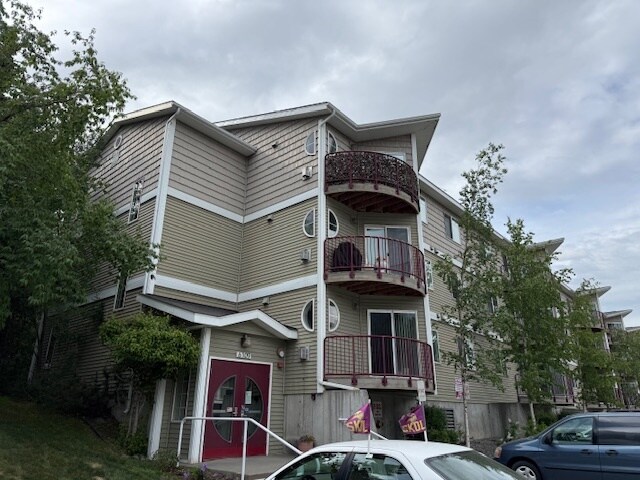 Foto principal - 6109 DeBarr Rd