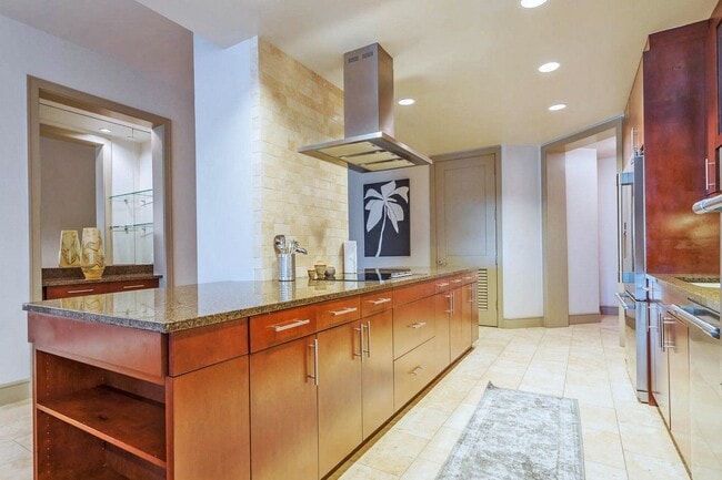 Interior Photo - Wilshire Victoria Westwood Apartments