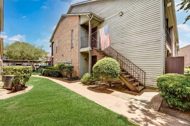 Foto del edificio - 9350 Country Creek St