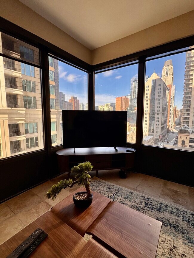 Building Photo - 30 E Huron St