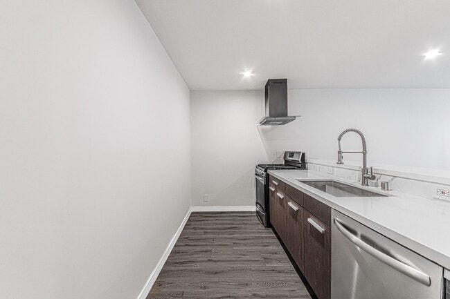 Foto del edificio - 5005 August St