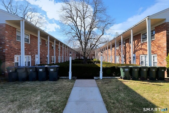 Photo - 44 Garden St Townhome