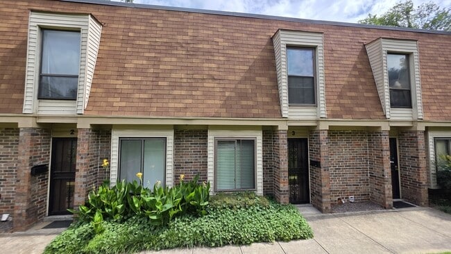 Photo - 1896 Poplar Woods Cir E Apartment