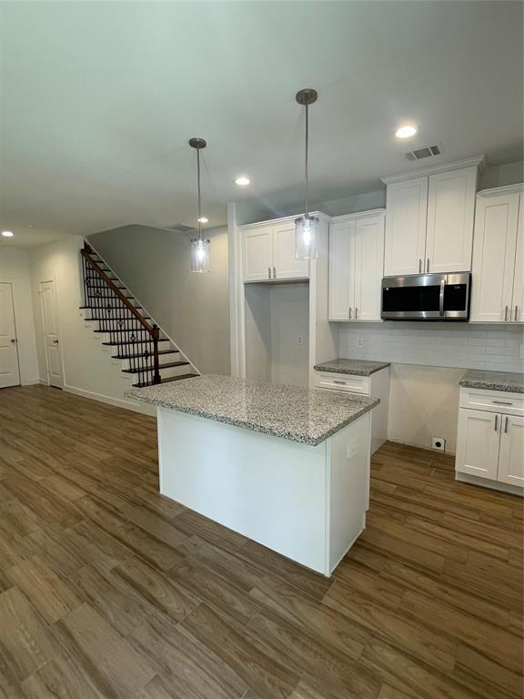 Foto del edificio - 5314 Longmeadow St