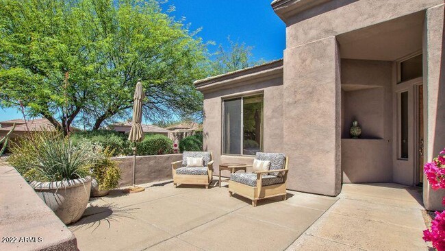 Building Photo - 7114 E Aloe Vera Dr