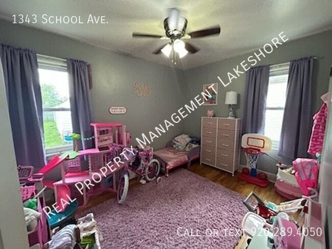 Building Photo - 1343 School Ave