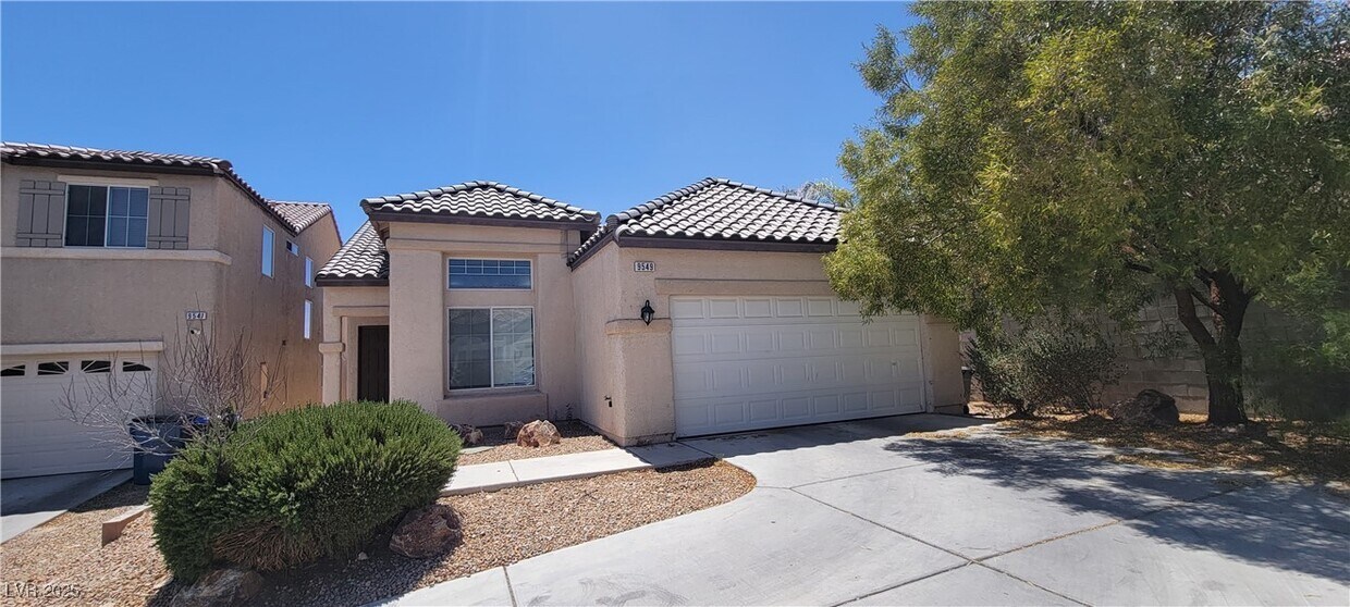 Foto principal - 9549 Birch Basin Ct