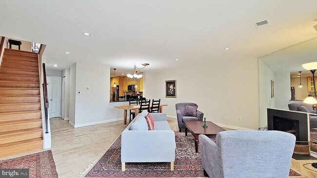 Foto del edificio - 740 15th St S