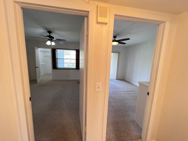 Foto del edificio - 3054 Newcastle A