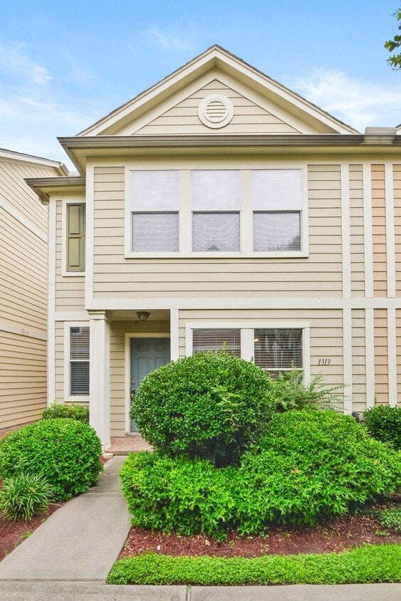 Primary Photo - Stylish 2-Bed, 2-Bath Home with Unique Ups...
