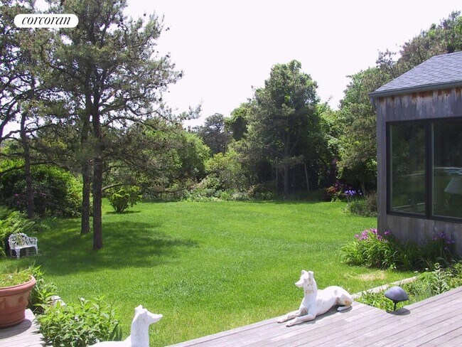Foto del edificio - 23 Farm Ln