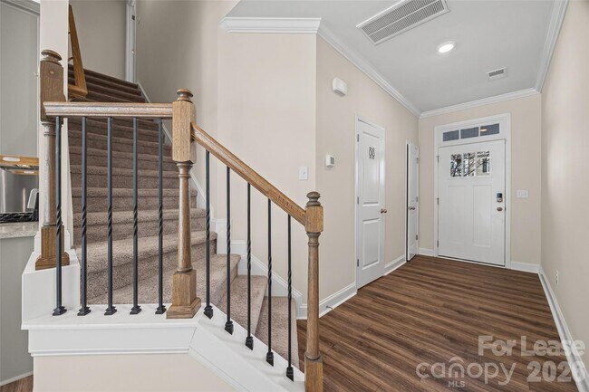 Foto del edificio - 1018 Chicory Trce