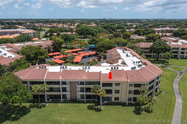 Building Photo - 7520 La Paz Blvd