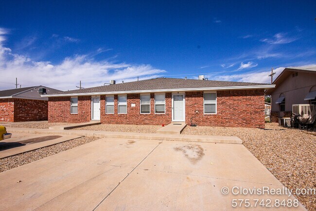Building Photo - 2108 E 14th St