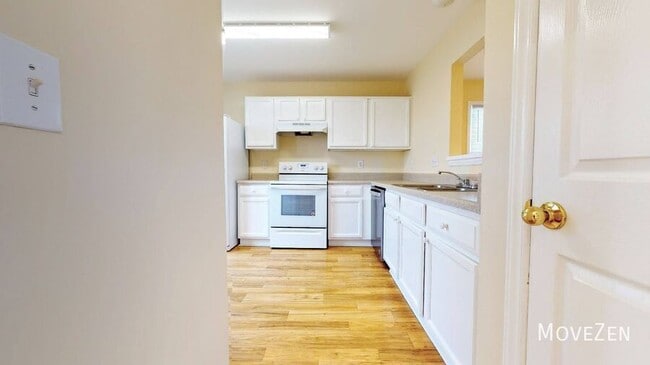 Foto del edificio - 5421 Advantis Dr