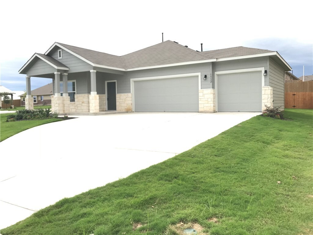 Primary Photo - 1532 Maier Dr