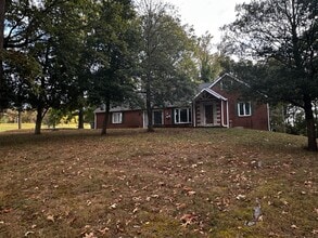 Building Photo - 5217 Old White Pine Rd