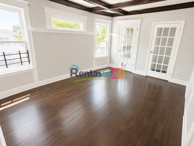Foto del edificio - 58-60-60 Clinton Pl