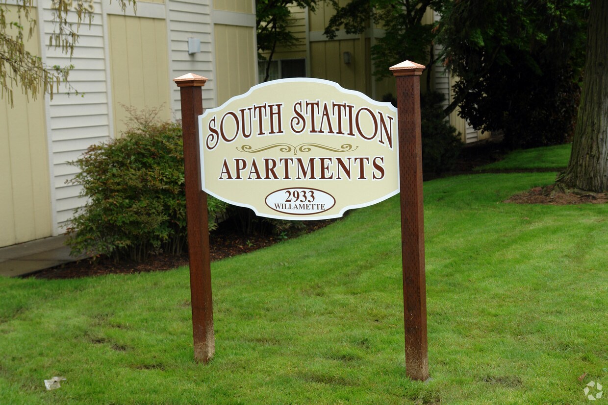 Building Photo - South Station Apartments