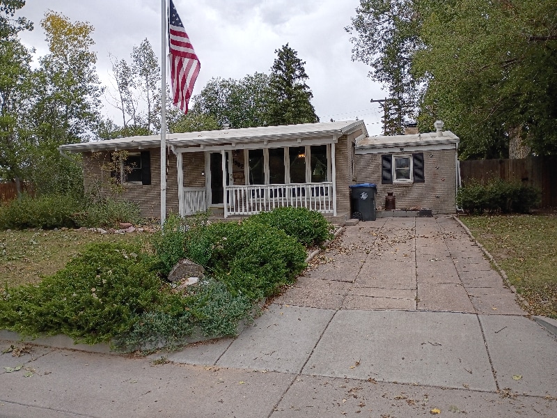 Primary Photo - 1982 Newton Dr