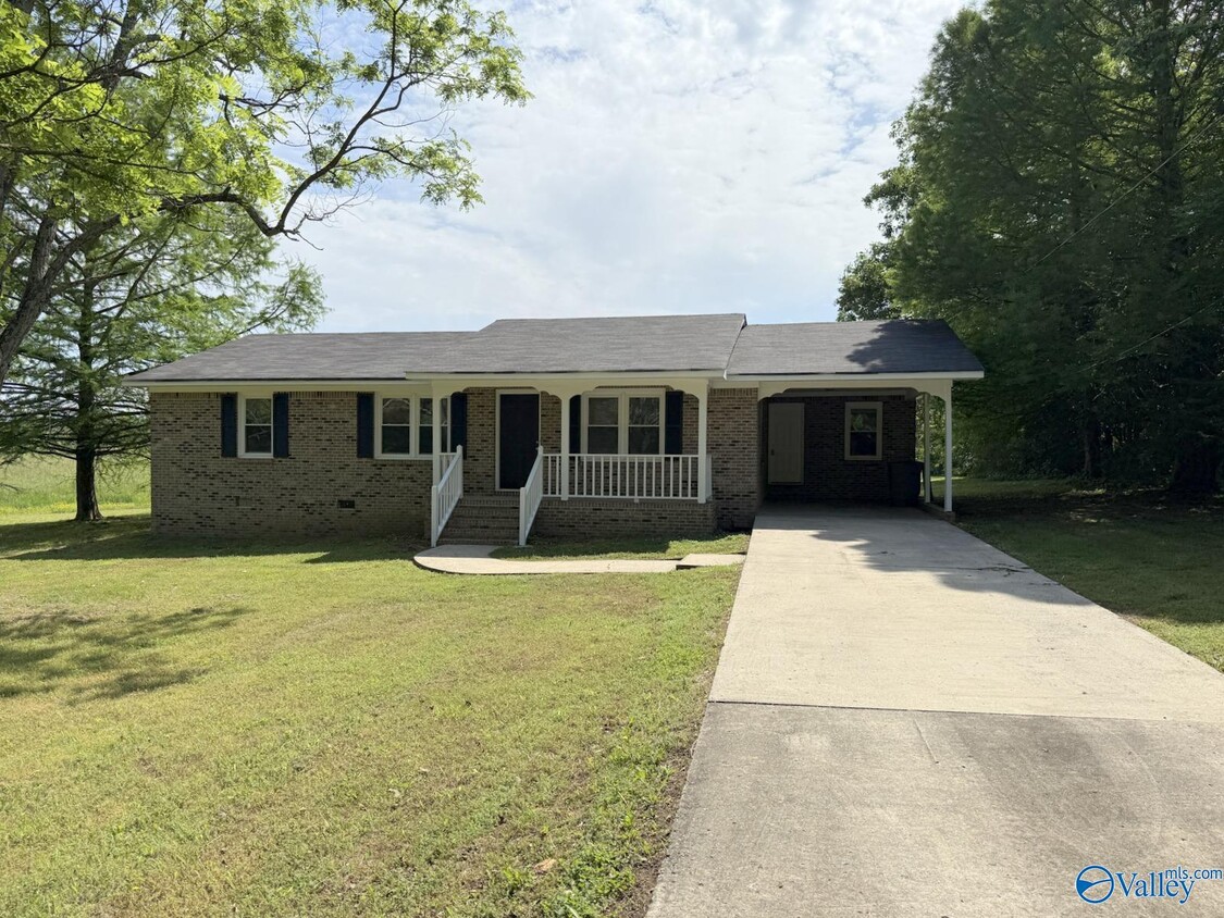 Primary Photo - 315 Monroe Nunley Rd