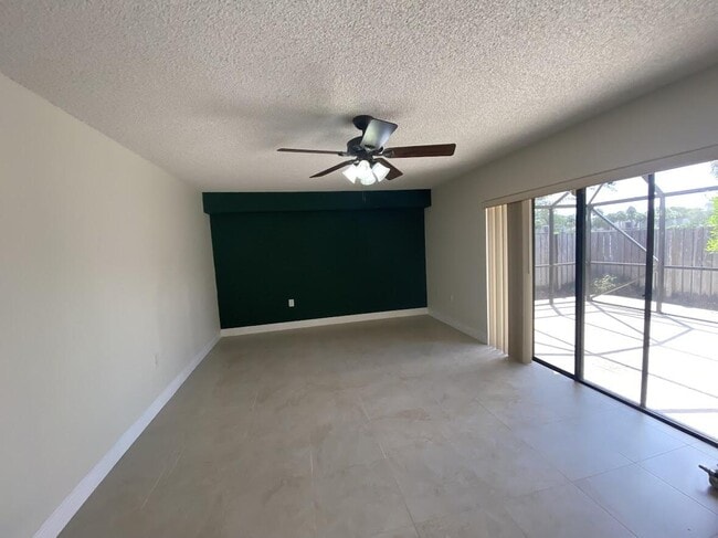 Building Photo - 123 1st Way