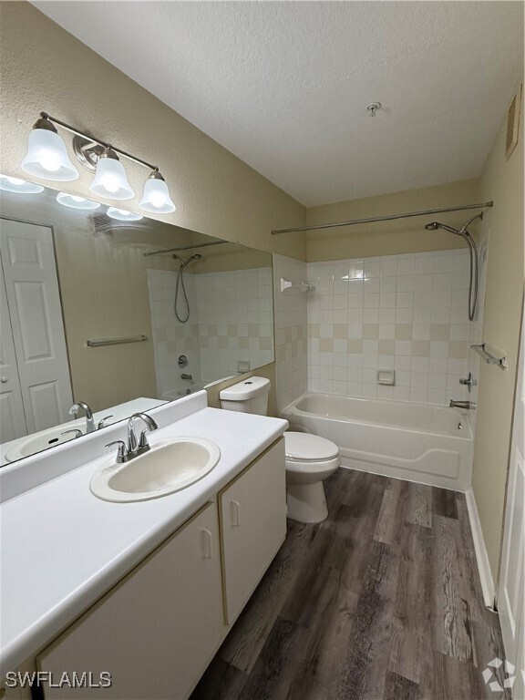 Building Photo - 11530 Villa Grand