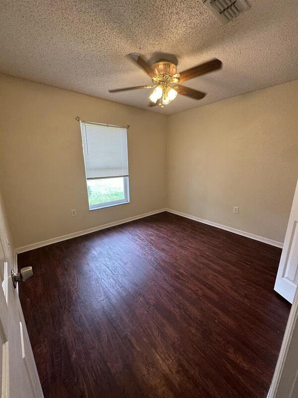 Building Photo - 3849 Stonefield Dr