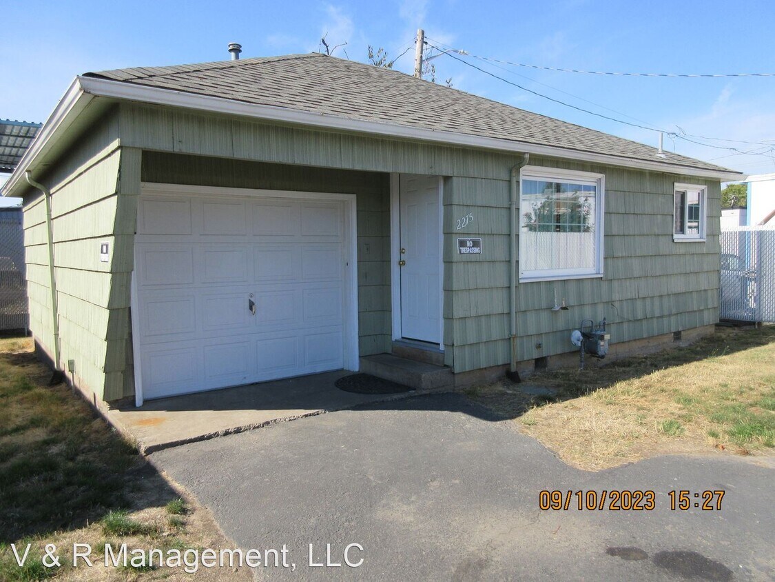 Primary Photo - 2 br, 1 bath House - 2275 Silverton Rd NE