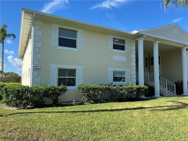 Building Photo - 451 Grove Isle Cir