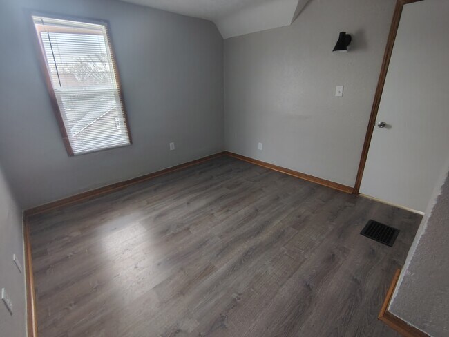 Foto del edificio - 2139 10th St