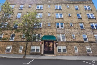 Building Photo - 7505 Palisade Ave