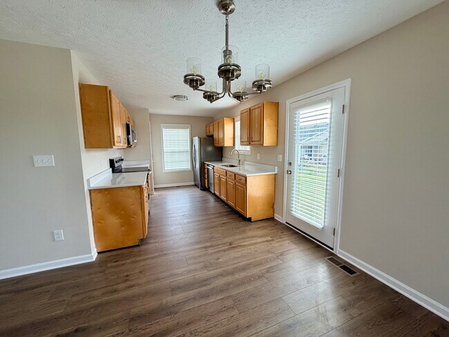 Foto del edificio - 319 Sandy Ct