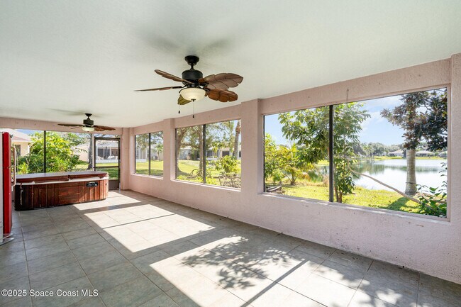 Foto del edificio - 651 Benton Dr