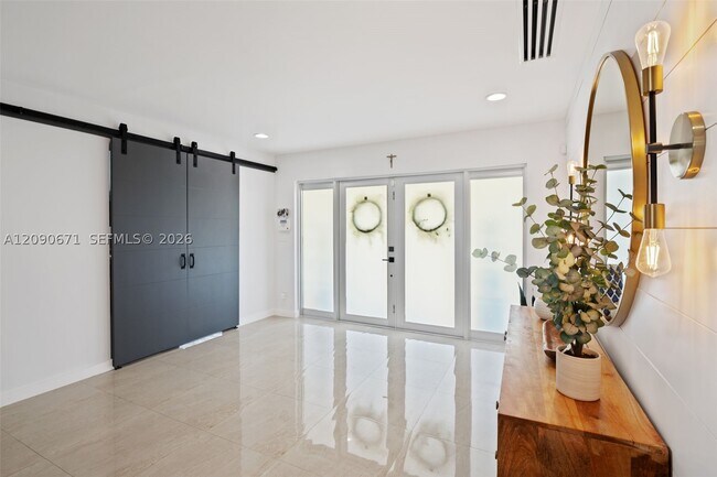 Foto del edificio - 9970 SW 132nd St