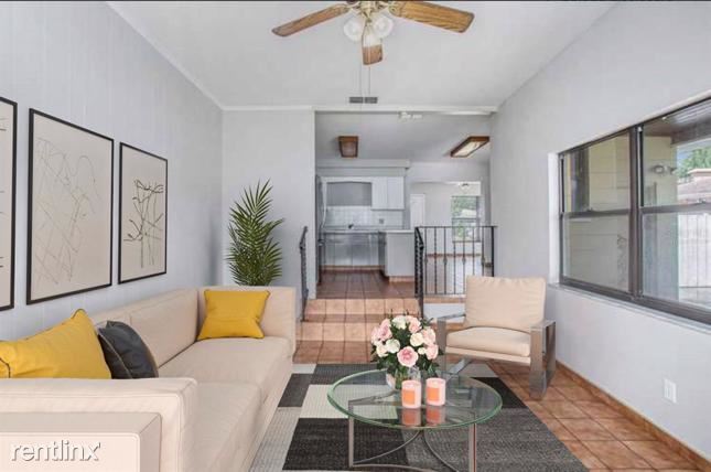 Foto del edificio - 2 br, 1 bath House - 2905 W Leroy St