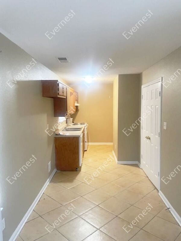 Building Photo - 4678 Royal View Dr