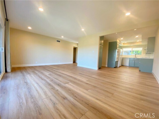 Building Photo - 1337 Shadow Ln