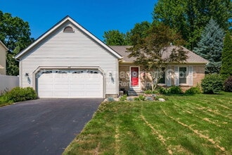 Building Photo - 356 Northview Dr