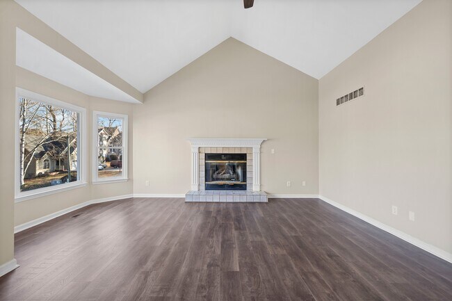 Building Photo - 1379 Chatley Way