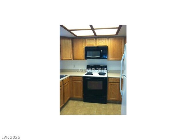 Building Photo - 3823 S Maryland Pkwy